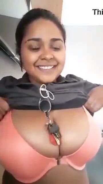 360px x 638px - Desi Big Tits Flash - Porn Videos & Photos - EroMe