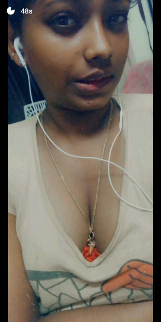 Tamil girl #LutbQECQ