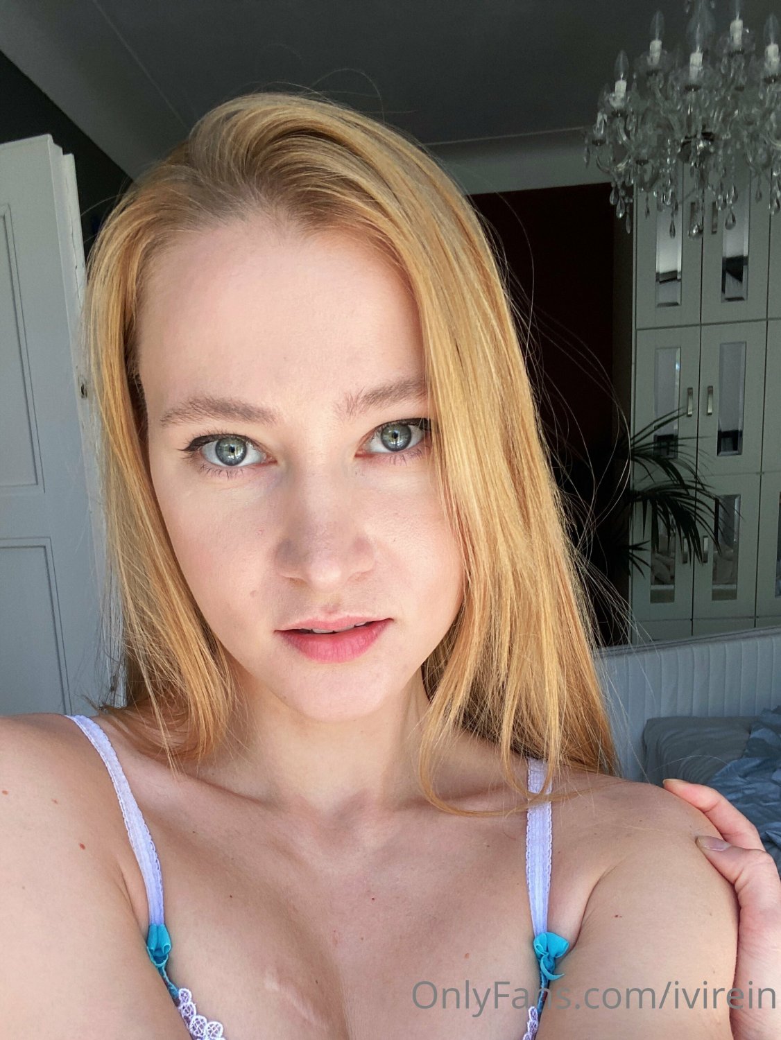 Strawberry blonde #NbVfHDY1