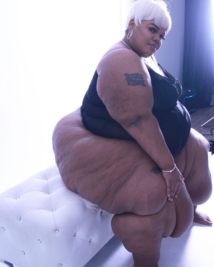 @bigfinemeek built like a walrus ssbbw hoe ass #qYnxMpNe