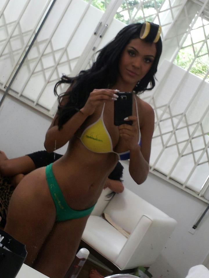 Flagras - A. Bernardes #FkHWBOY0