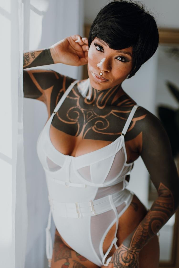 Tatted black beauty boudoir #zYzZ1QG7