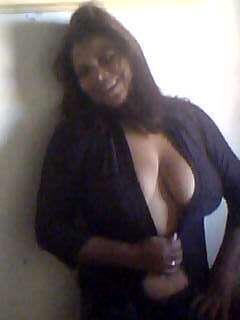 Morena safada masturbando #RivShO2F